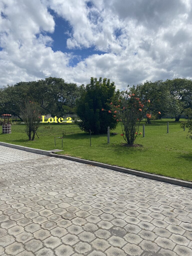 Vista adicional de terreno en venta en Tumbaco, Quito, Pichincha