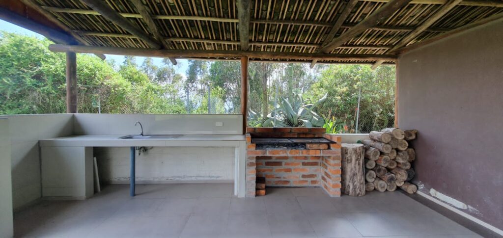 Vista adicional de terreno en venta en Conocoto, Quito, Pichincha