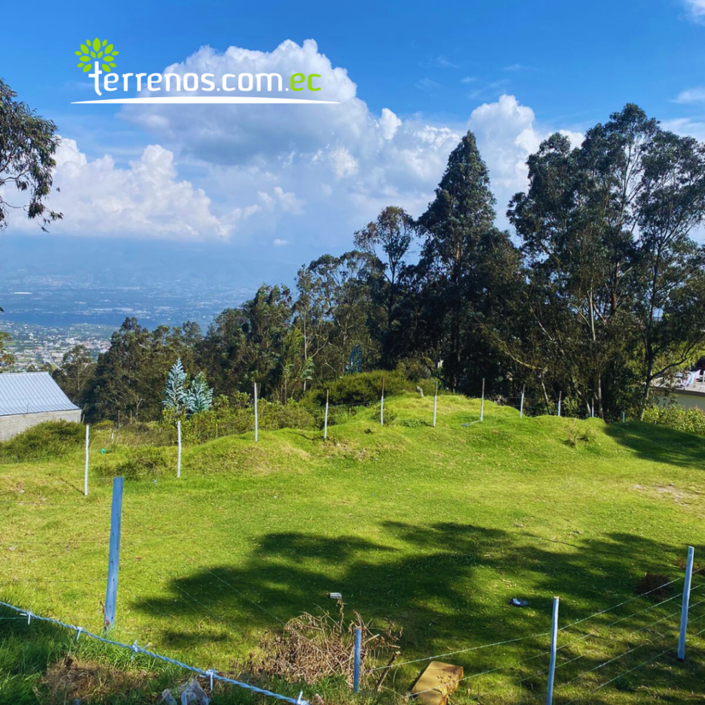Vista adicional de terreno en venta en Quito, Pichincha