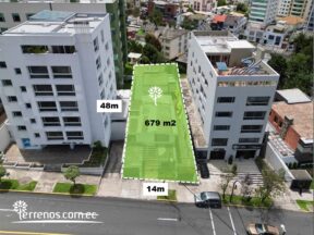 Terreno de venta de 679 m2 sobre la Av.Orellana y Coruña