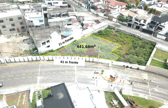 Terreno independiente de venta en Pinar Alto 442.00 m²