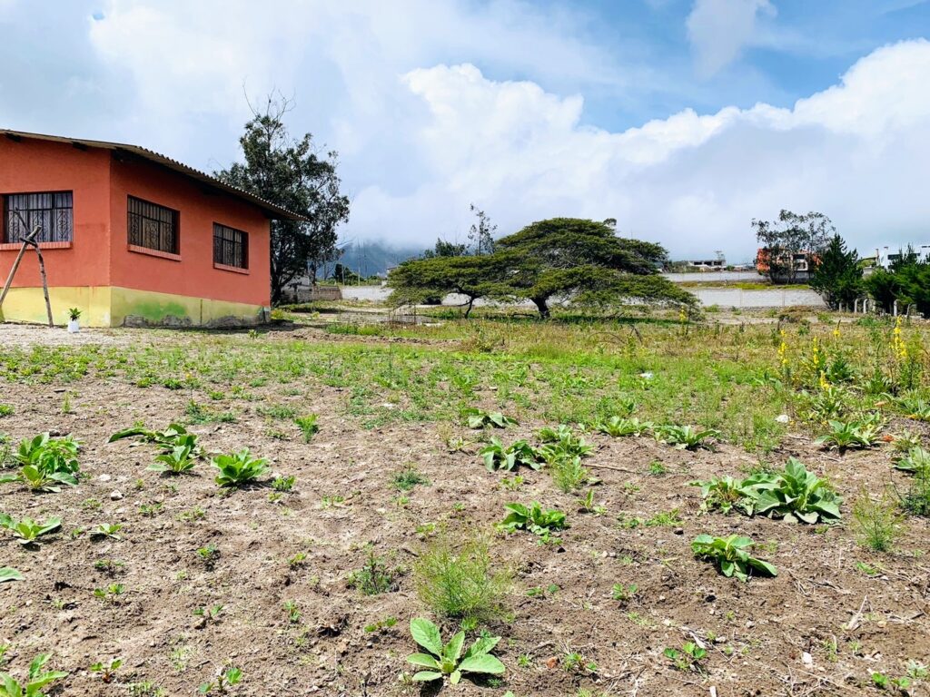 Vista adicional de terreno en venta en Mitad del Mundo, Quito, Pichincha
