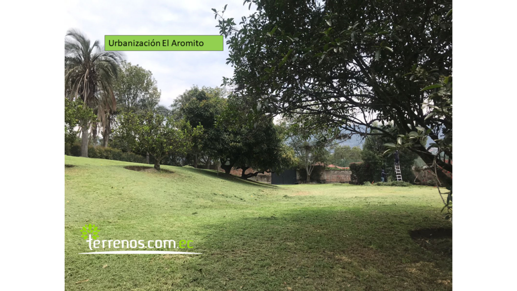 Vista adicional de terreno en venta en Cumbayá, Quito, Pichincha