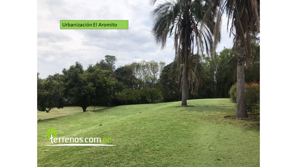 Vista adicional de terreno en venta en Cumbayá, Quito, Pichincha