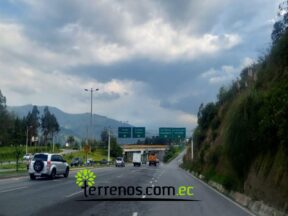 Terreno de venta 473m2 uso comercial y residencial  Cumbaya 473m2 San Patricio Yanazarapata, Ruta Viva