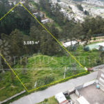 Vista adicional de terreno en venta en El Inca, Quito, Pichincha