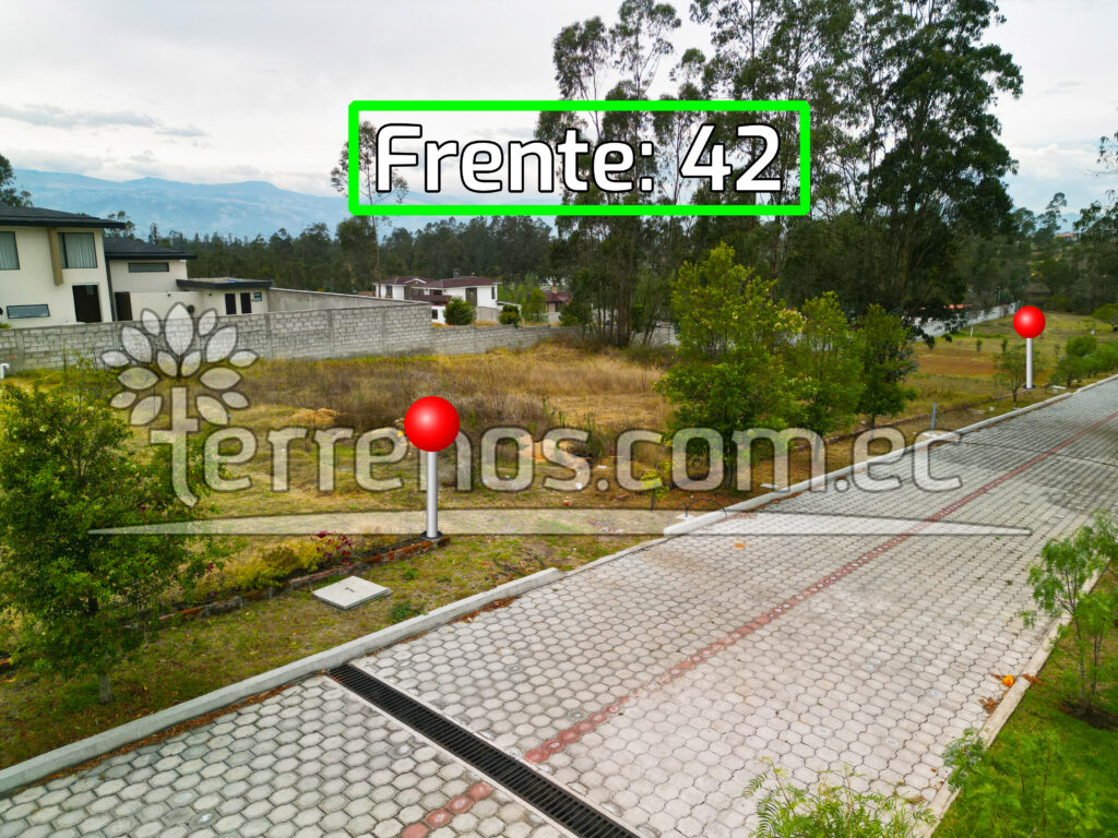 Vista adicional de terreno en venta en Pichincha