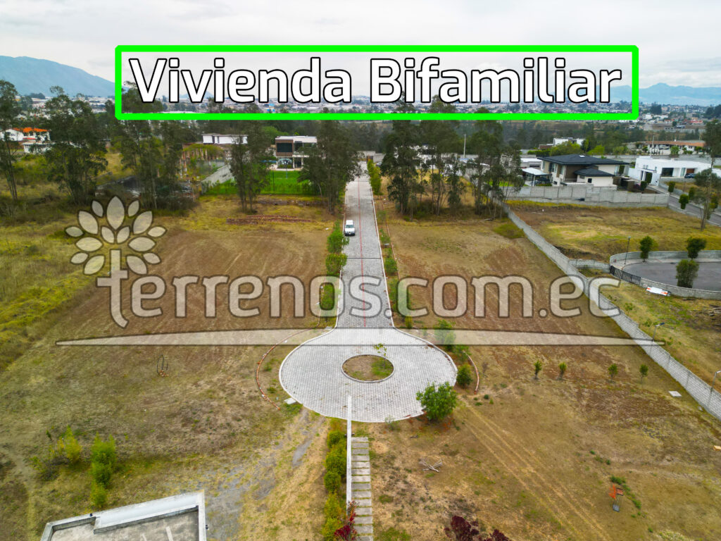 Vista adicional de terreno en venta en Pichincha