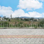 Vista adicional de terreno en venta en LLano Grande, Quito, Pichincha