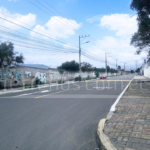 Vista adicional de terreno en venta en LLano Grande, Quito, Pichincha