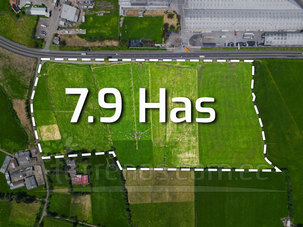 Vista adicional de terreno en venta en Quito, Pichincha
