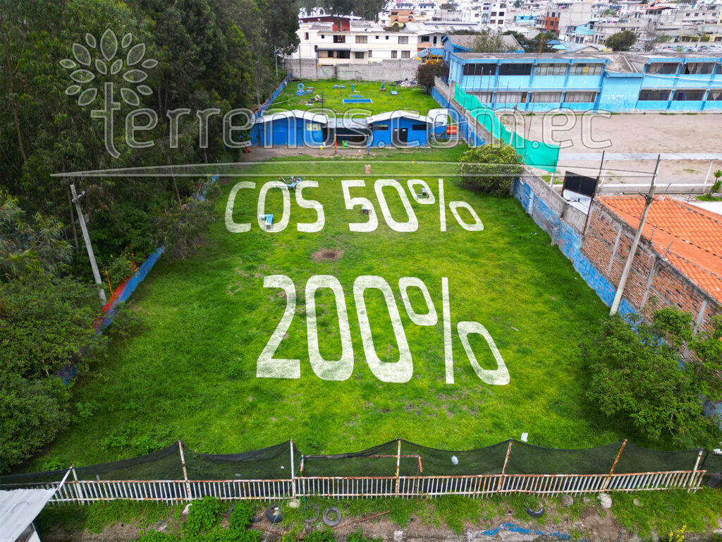 Vista adicional de terreno en venta en Quito, Pichincha