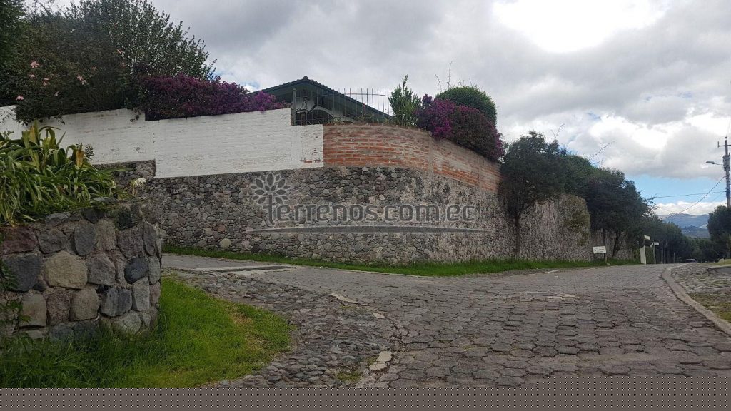 Vista adicional de terreno en venta en Cumbayá, Quito, Pichincha