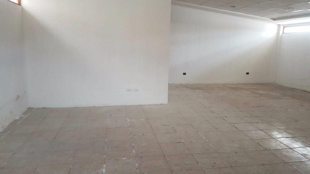 Vista adicional de terreno en venta en El Condado, Quito, Pichincha