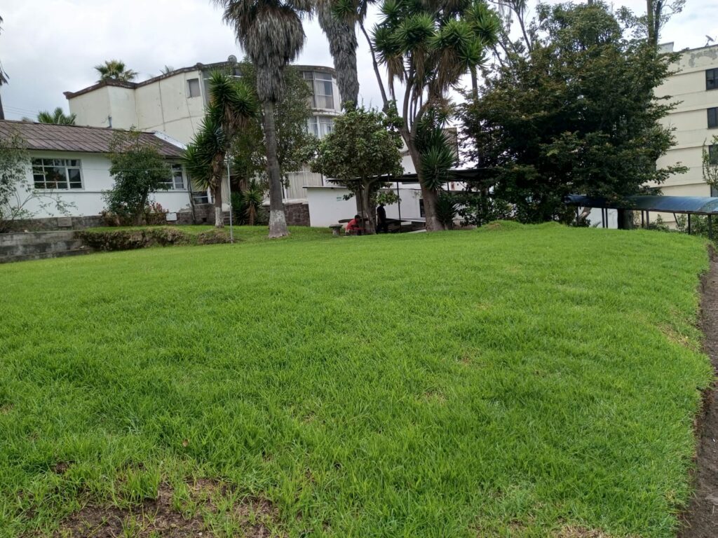 Vista adicional de terreno en venta en Rumipamba, Quito, Pichincha