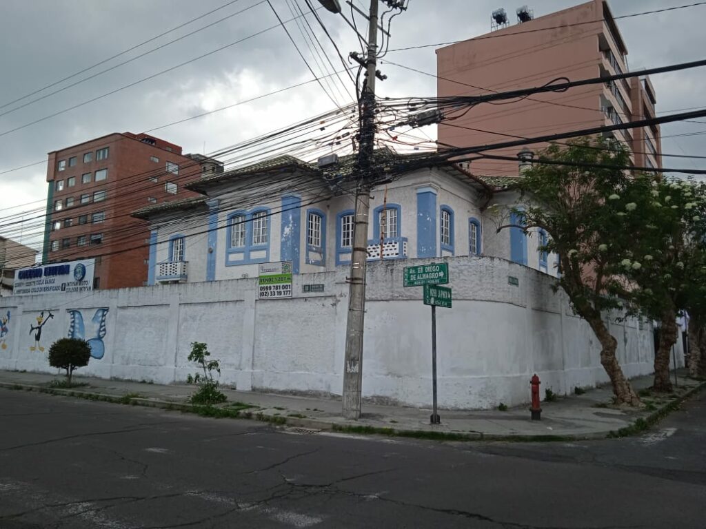 Vista adicional de terreno en venta en Quito, Pichincha