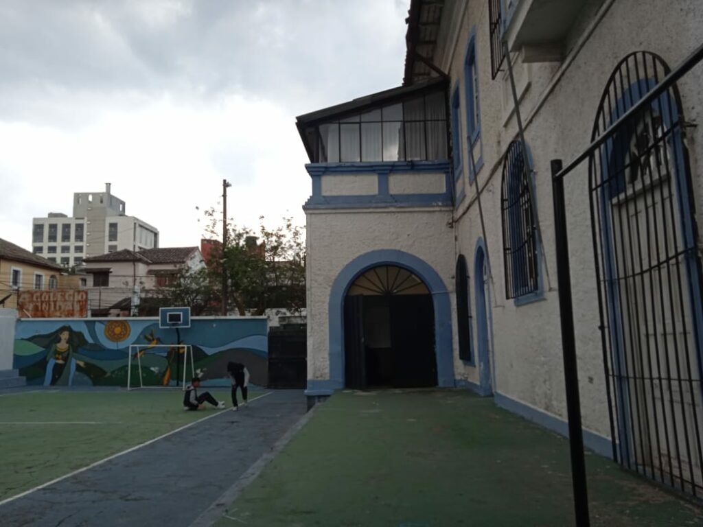Vista adicional de terreno en venta en Quito, Pichincha