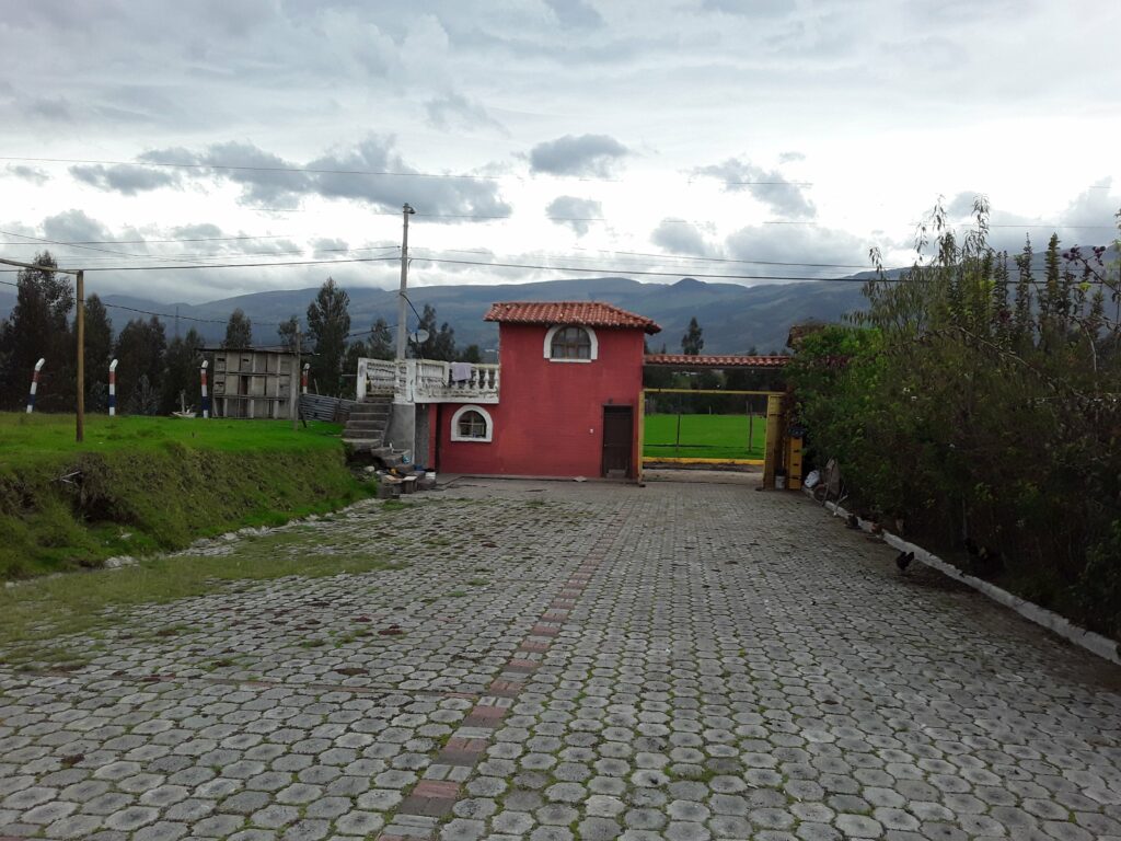 Vista adicional de terreno en venta en La Merced, Quito, Pichincha