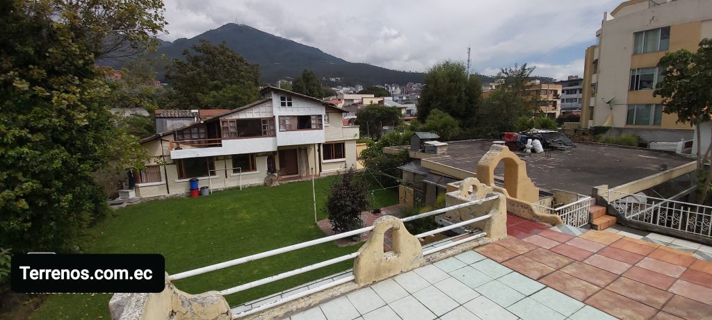 Vista adicional de terreno en venta en Rumipamba, Quito, Pichincha