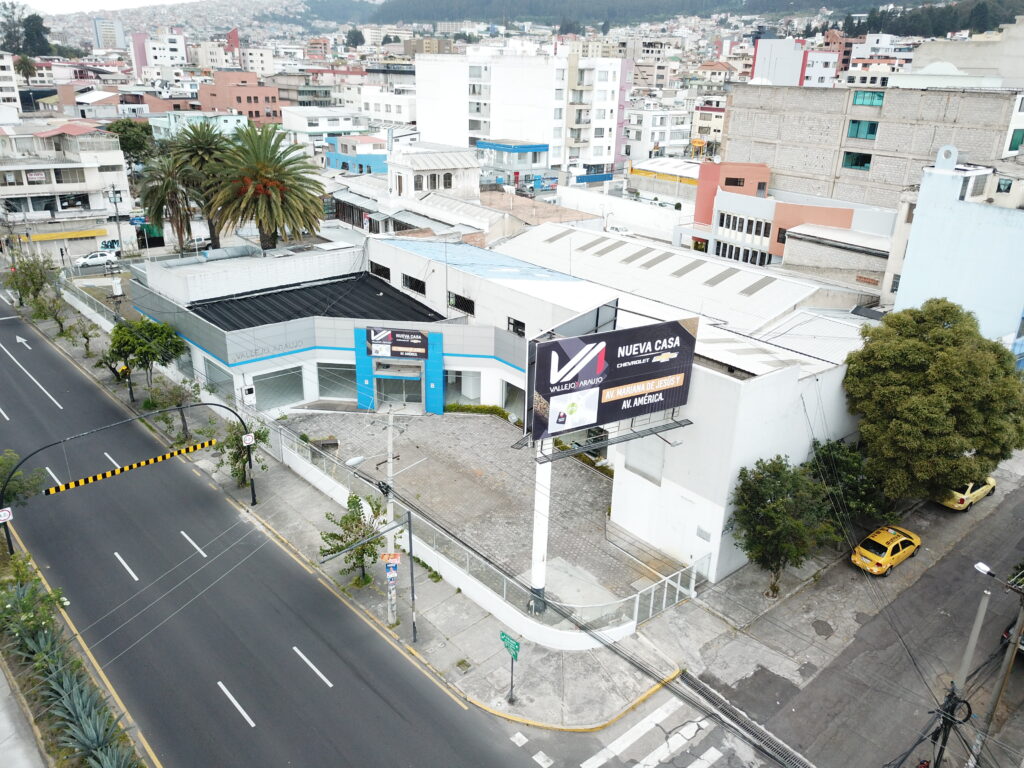 Vista adicional de terreno en venta en La Pradera, Quito, Pichincha