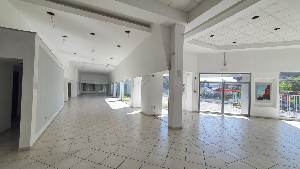 Vista adicional de terreno en venta en La Pradera, Quito, Pichincha