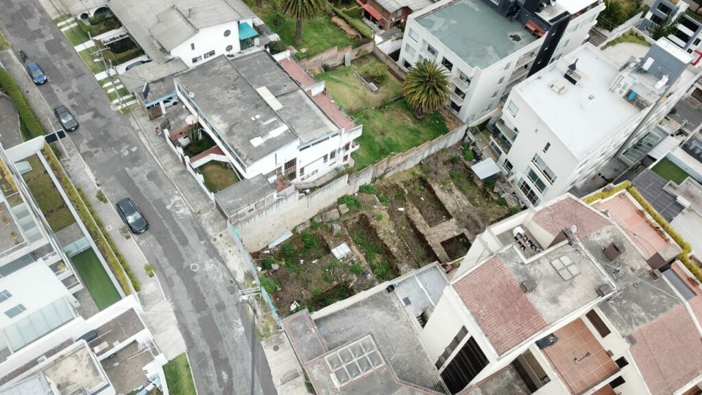 Vista adicional de terreno en venta en Quito Tenis, Quito, Pichincha