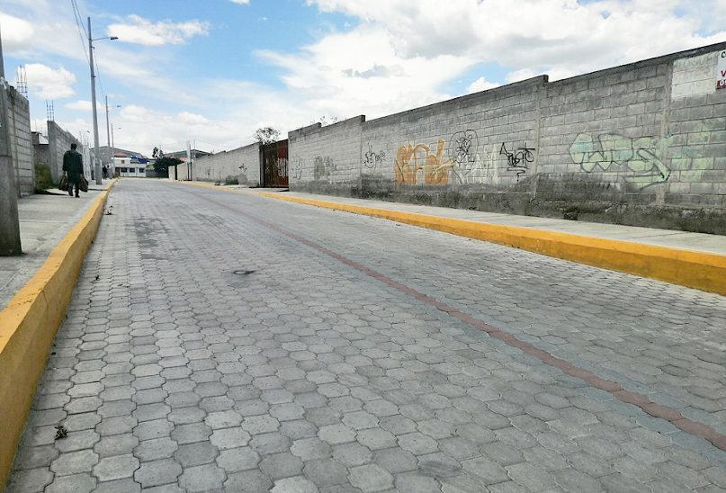 Vista adicional de terreno en venta en LLano Grande, Quito, Pichincha