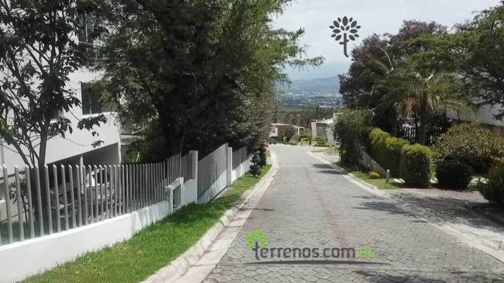 Vista adicional de terreno en venta en Nayón, Quito, Pichincha