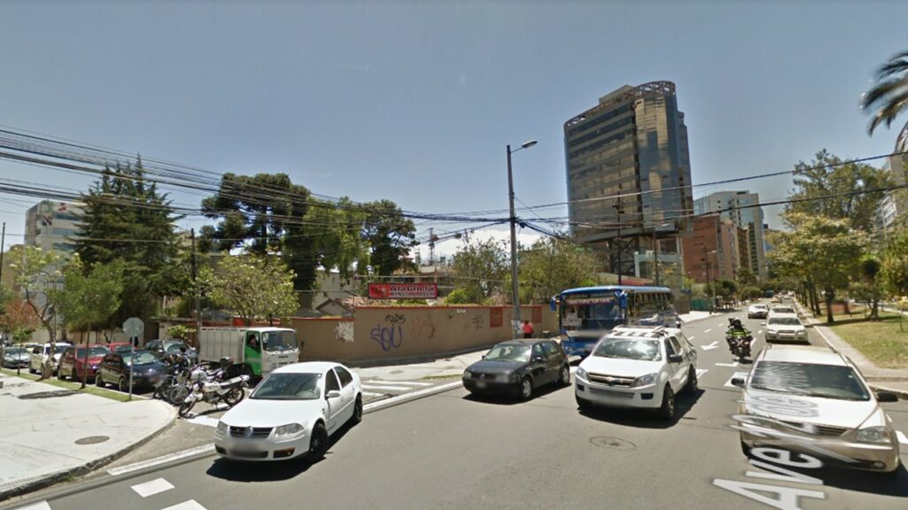 Vista adicional de terreno en venta en La Floresta, Quito, Pichincha