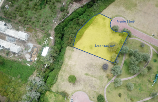 Terreno de venta en Puembo 1.446m2. Urb. de lujo