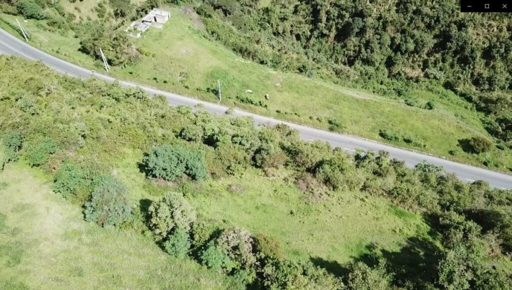 Vista adicional de terreno en venta en Quito, Pichincha