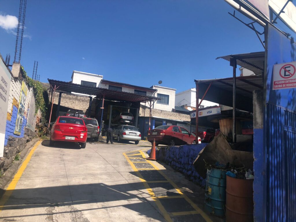 Vista adicional de terreno en venta en Pinar Alto, Quito, Pichincha