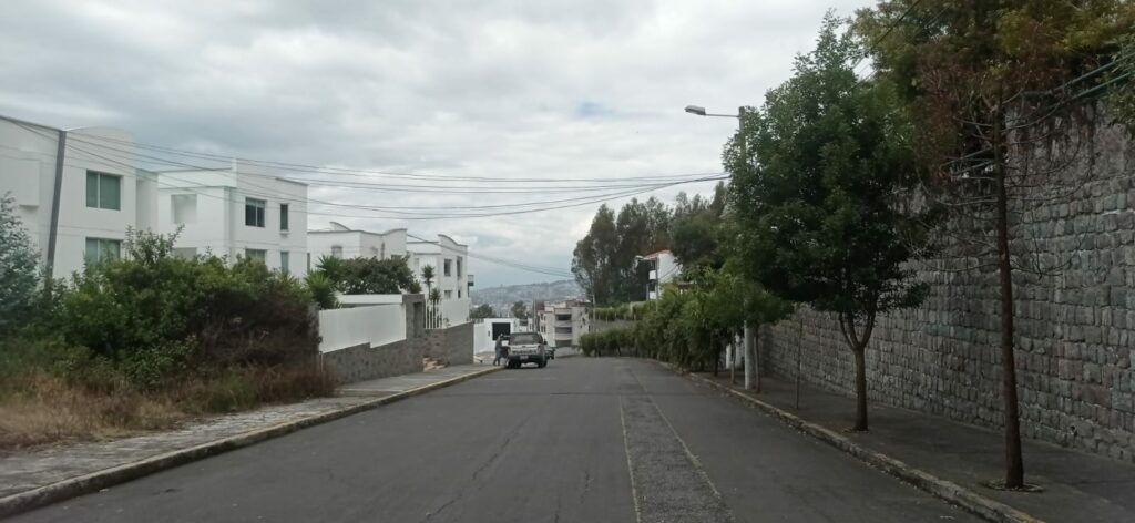 Vista adicional de terreno en venta en Iñaquito Alto, Quito, Pichincha