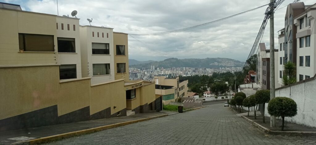 Vista adicional de terreno en venta en Iñaquito Alto, Quito, Pichincha