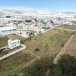 Vista adicional de terreno en venta en LLano Grande, Quito, Pichincha