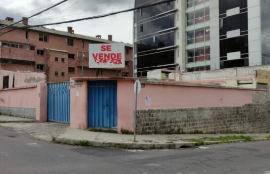 Terreno esquinero de venta: Area 824 m2, sector La Mariscal – Presidente Wilson (Centro – Norte) Quito