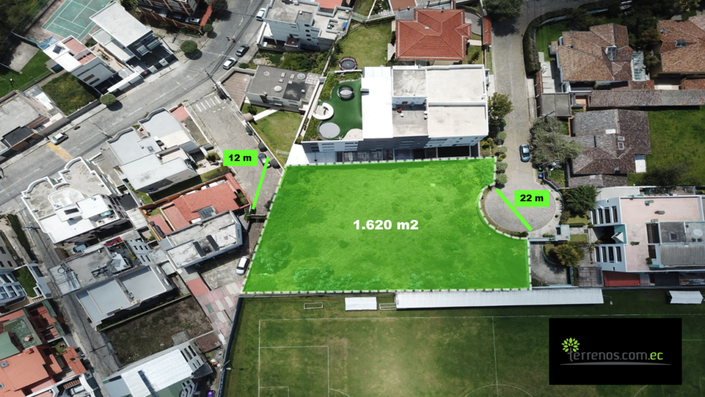 Vista adicional de terreno en venta en Quito, Pichincha