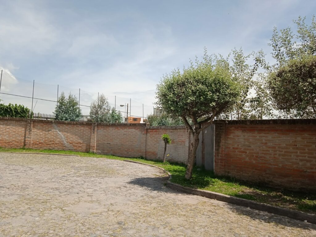 Vista adicional de terreno en venta en Quito, Pichincha