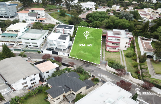 Terreno de venta La Primavera 634 m2  Cumbaya