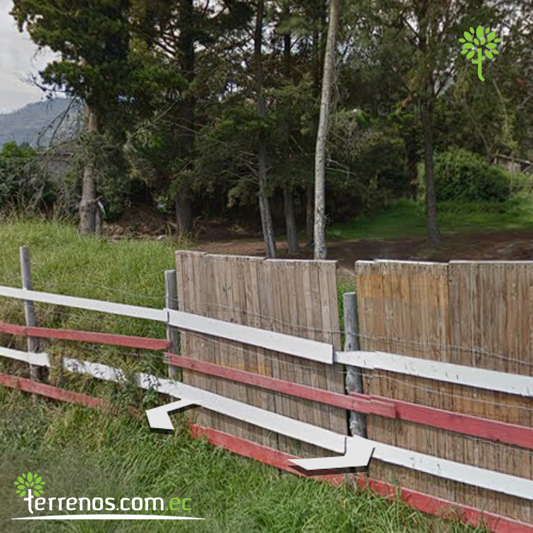 Vista adicional de terreno en venta en Cumbayá, Quito, Pichincha