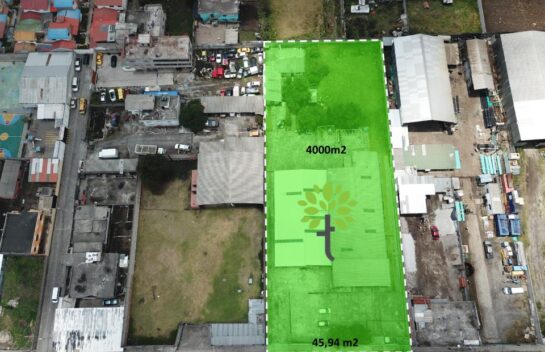 Terreno con galpón de venta en Guamaní 4000m2, cerca del supermercado Gran Aki,  Av. Pedro Vicente Maldonado